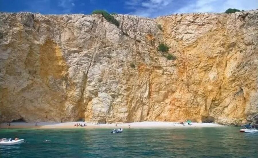 3,5h Wild Bays: Swim & Snorkel with Capt. Bobo (Public) - Who should book this boat trip?