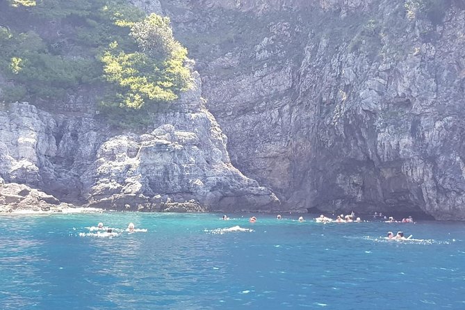 4h / 6h / 8h Elaphite Islands Tour with 6.5m/21FT SunDeck Boat - Who will get the most from this tour