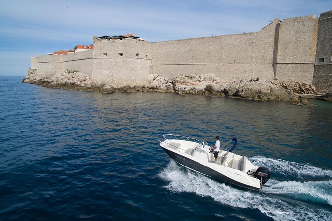 4h trip from Dubrovnik to the Elafiti islands with Quicksilver 675 boat - What the skipper adds to the experience