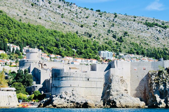 50-minute Panoramic Cruise of Dubrovnik with English Audio Guide - The glass-bottom boat and English audio guide