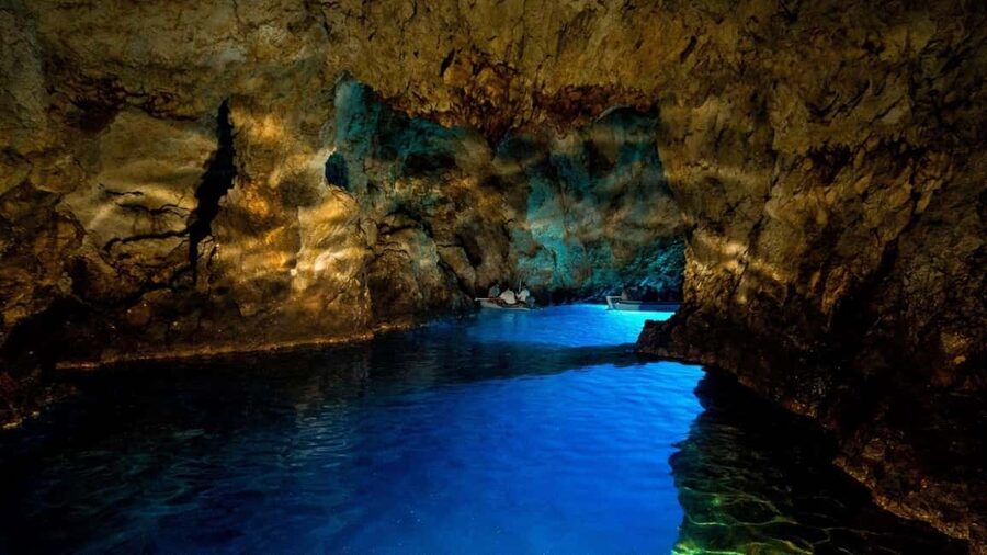 Adriatic Adventure: Blue Cave & 6 Islands Speedboat Escape - Komiža, a 45-minute taste of Vis