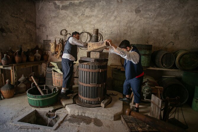 Back to the Roots - Ancient Island Interactive Experience - Why the family hosts make the difference
