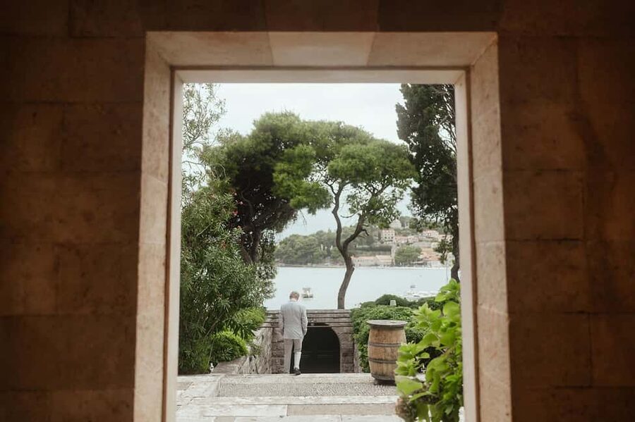 Banac Gallery Entrance with Coffee and Fresh Juice - Who will enjoy this Cavtat experience?