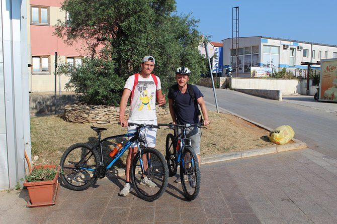Bike Experience through Kamenjak - Blue cave and Kolumbarice cliffs