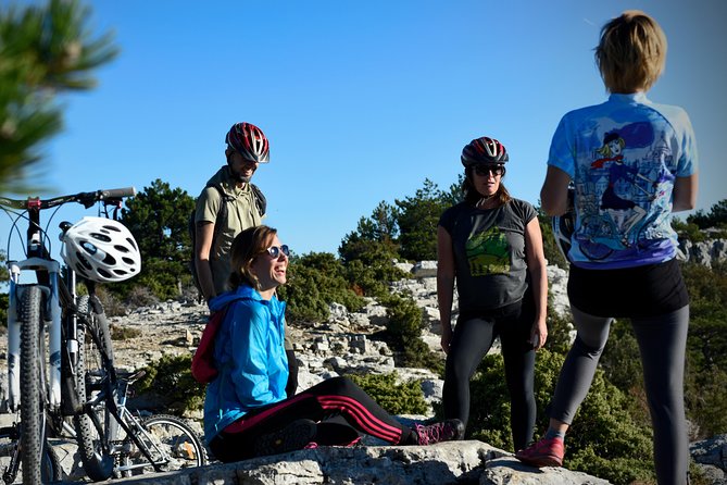Biking Vidova - Skrip & museum of olive oil - Splitska - Postira - Lunch built around Brac products