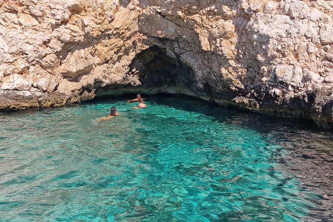 BLUE CAVE & 5 islands tour from Hvar - What is included, and what will cost more?