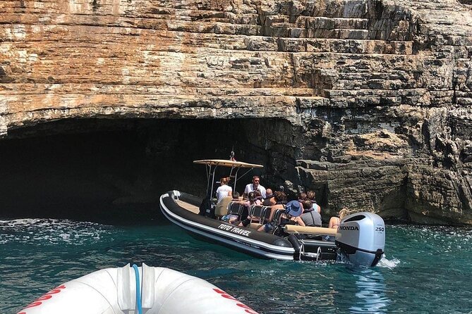 Blue Cave & 6 Islands Speedboat Tour From Split or Podstrana - Limestone Caves and Stiniva Cove on Vis