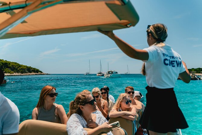 Blue Cave & 6 Islands Speedboat Tour From Split or Podstrana - The Blue Lagoon view and the Pakleni Islands