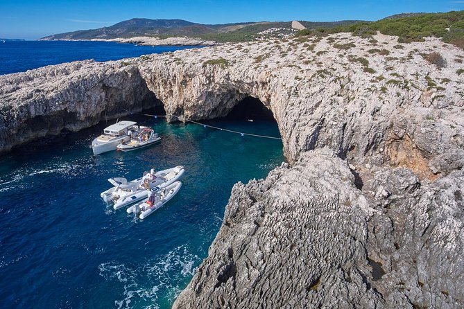Blue Cave and Pakleni Islands group Tour from Hvar - Skippers make a real difference