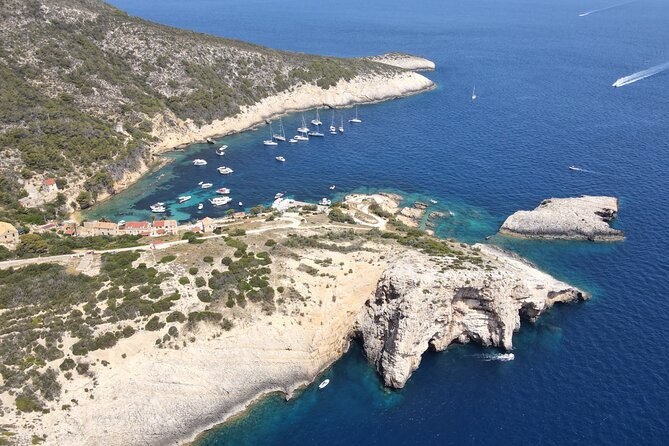 Blue Cave and Town Hvar with 5 Island Boat Tour - Swimming inside the Green Cave