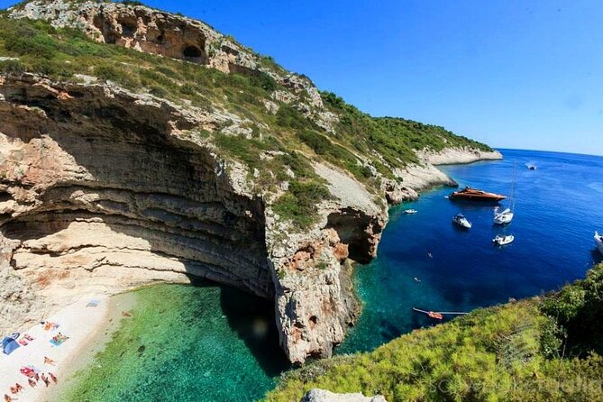 Blue Cave, Blue Lagoon, Pakleni Islands Group boat tour from Hvar - Hvar’s fast boat day in one glance