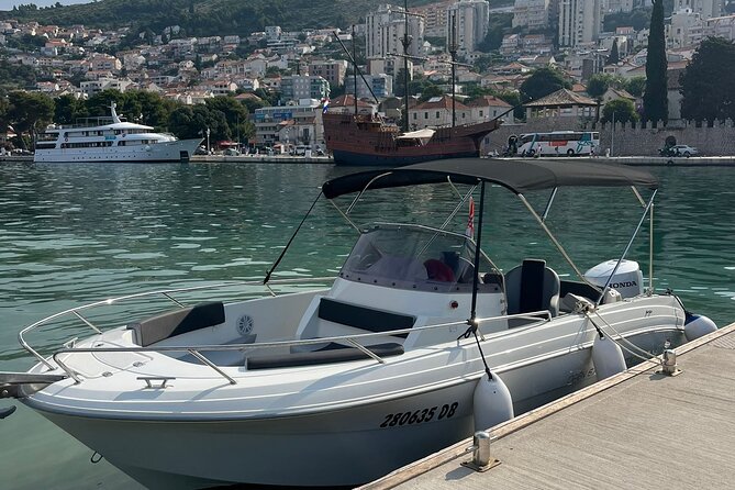 BLUE CAVE & ELAPHITI ISLANDS 4 HOURS ALL INCLUSIVE boat tour - What the $473.17 group price means