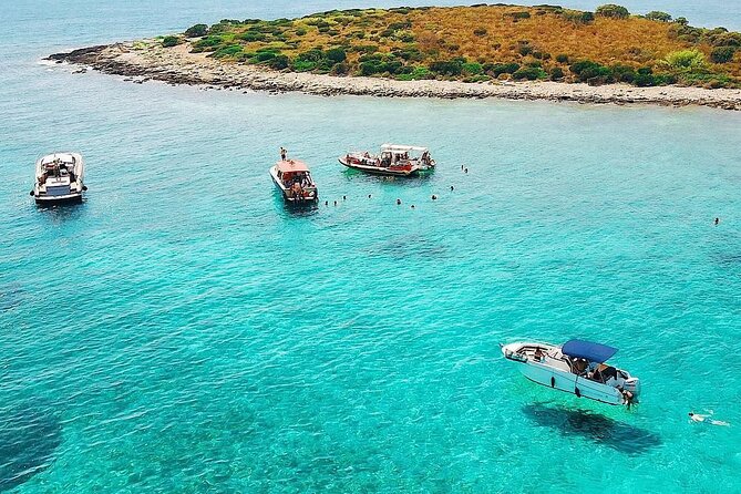 Blue cave group tour with swimming and snorkelling from Hvar - Stiniva Cove gives you cliffs and swimming time