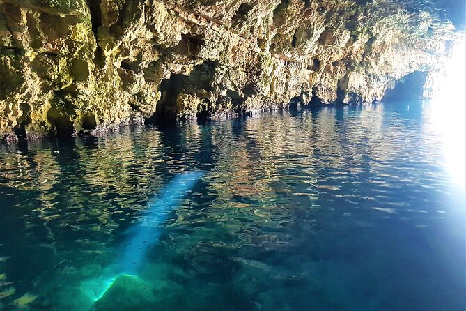 Blue cave group tour with swimming and snorkelling from Hvar - The guides shape the mood of the day