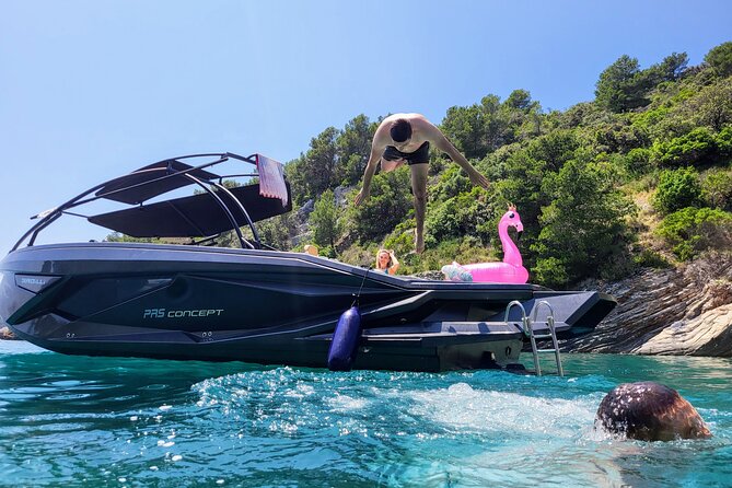 Blue Cave & Hvar, 5 Islands Speedboat with Luxury Seats in Shade - Biševo and the Blue Cave, the day’s headline sight