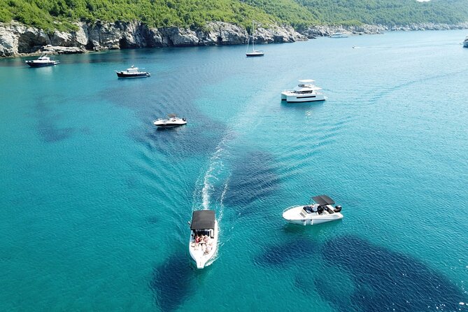 BLUE CAVE private speedboat tour with drinks - Key points at a glance