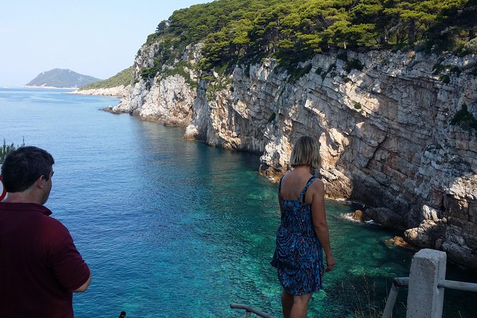 BLUE CAVE private speedboat tour with drinks - Who should book this speedboat tour?