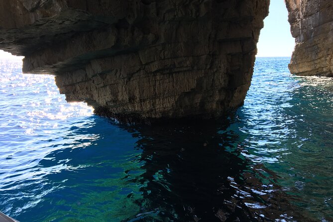 Blue cave private tour from Hvar - Swimming stops, beaches, and time outside the cave