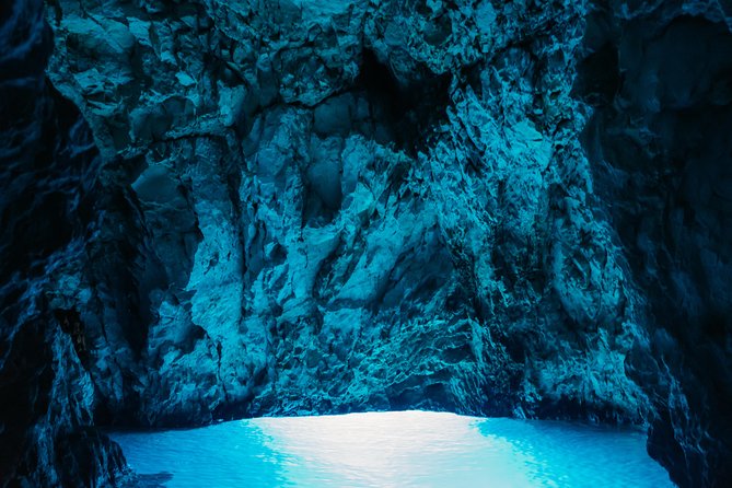 Blue Cave Small-Group Boat Tour from Dubrovnik - Who should book this Dubrovnik tour