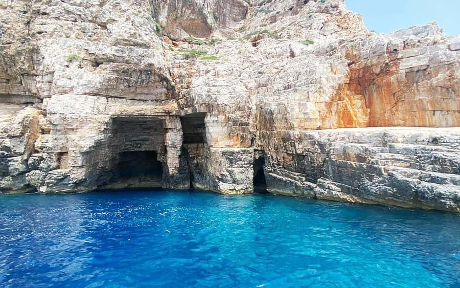 Blue Cave speedboat trip from Trogir - Why the Blue Cave deserves the early start