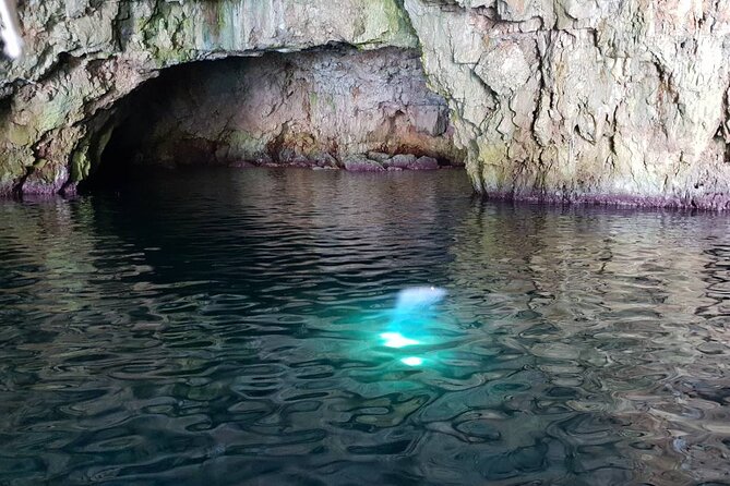 Blue Cave & Vis Island speedboat tour from Hvar - Lunch can change with the day