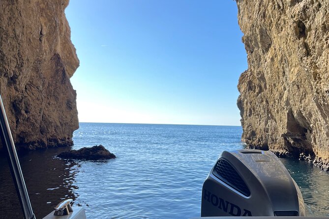 Blue & Green Cave,Sunj beach Small Group Tour with Speedboat - Practical Advice for a Smooth Outing
