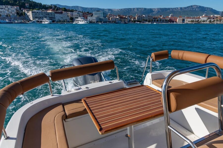 Blue Lagoon & Šolta Small-Group Boat Tour from Split - A small group makes the morning easier
