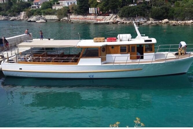 Boat Tour at Delfina Hvar - Red Rocks on Hvar’s south coast