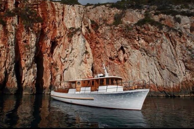 Boat Tour at Delfina Hvar - Two bays around the Pakleni Islands