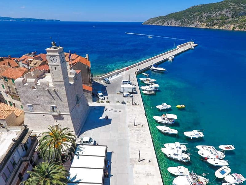 Brač: Blue Cave Island Hopping Luxury Tour - How the boat setup affects your comfort
