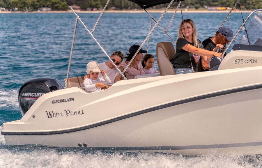 Brijuni Islands: Sunset & Dolphins private boat tour - Sunset on the open sea