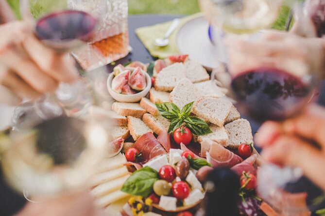 Buje: Authentic Istrian family farm, guided walk, foods & wine - A family farm visit near Buje