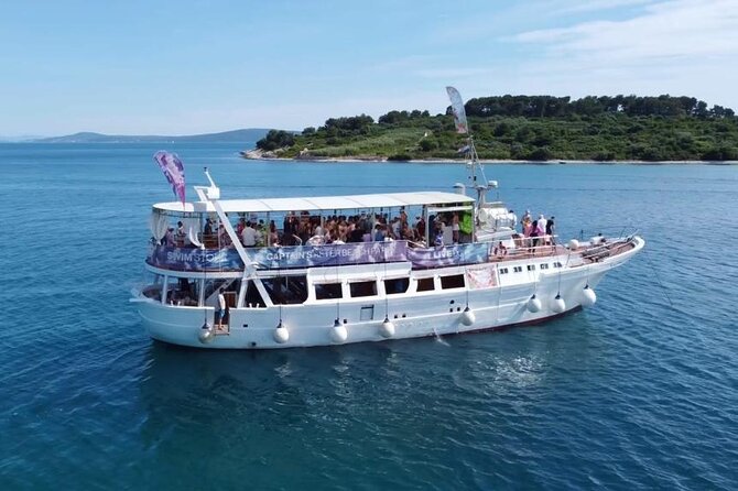 Captain’s Boat Party Split–Blue Lagoon Swim Stop + Free Shots &DJ - Music, Dancing, and the Crowd