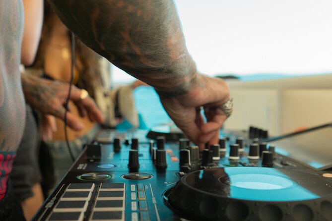 Captain’s Boat Party Split–Blue Lagoon Swim Stop + Free Shots &DJ - Who Will Enjoy This Most