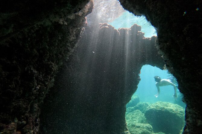 Cave exploring by kayak - Guides, group size, and the feel of the morning