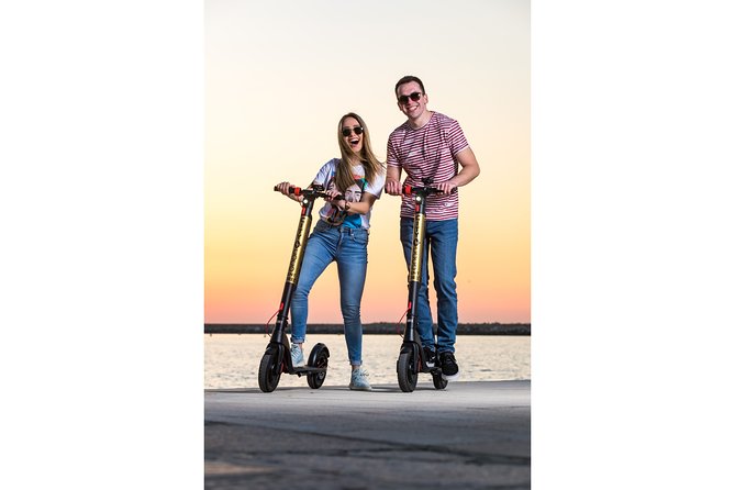 City Rider: Hourly rental - Picking up the City Coco scooter