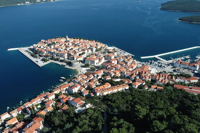 City tour Korčula - private walking tour - Guides Marko and Suncana
