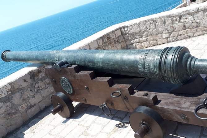 City Walls Legends and Facts Tour - Should you book the City Walls Legends and Facts Tour?
