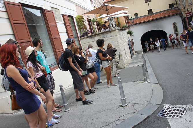 Coffee pleasure walking tour - Tasting espresso, macchiato, or coffee on hot sand