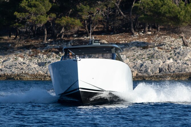 Colnago 45 - Luxury Private Speedboat Tours - What the Colnago 45 means for your day