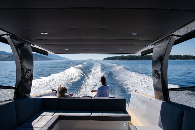 Colnago 45 - Luxury Private Speedboat Tours - The crew and the feel of the trip