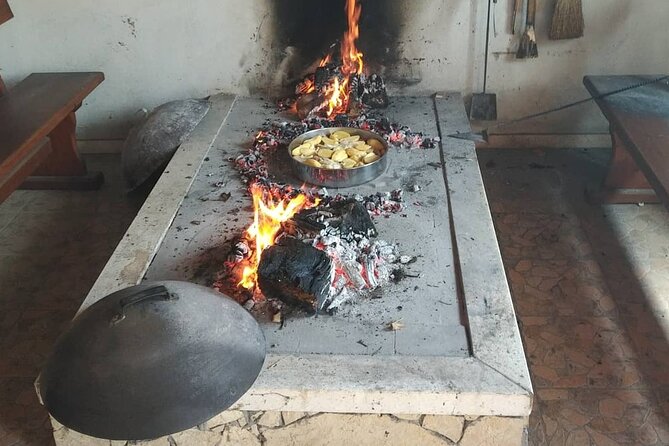 Croatian Traditional Cuisine: Peka Cooking Lesson - The small details that make this feel local
