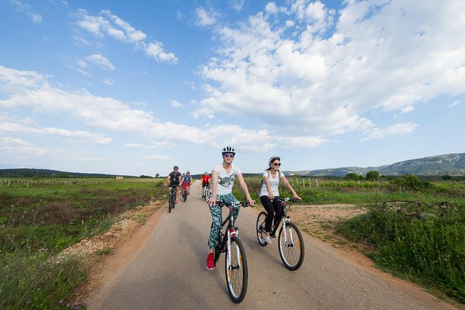 Cycle Hvar Tour - Vrboska, the Village of Bridges