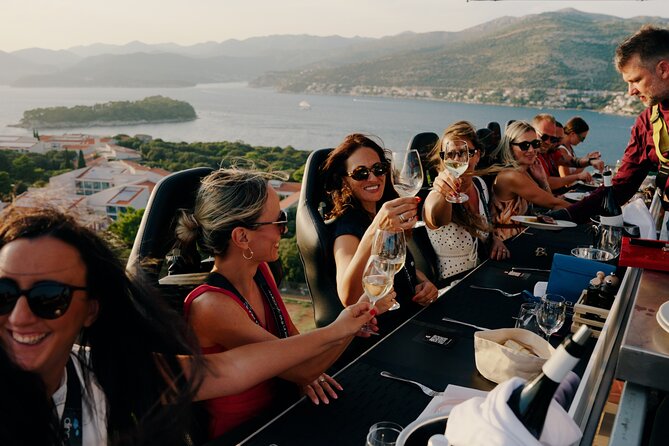 Dinner in the Sky Dubrovnik - Dine 50m above ground - Comfort, safety, and the practical limits