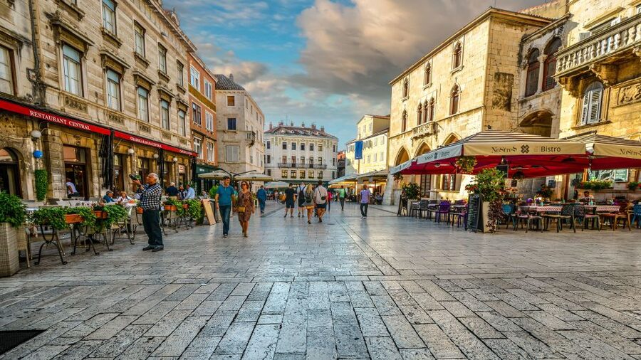 Discover The Old Town Split 1.5h walking Small group tour - Why Split makes such a good walking tour