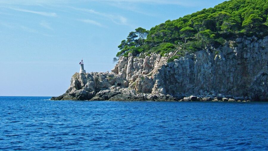 Dubrovnik: 3 Island Boat Tour with Lunch and Guide - Who will get the most from this island cruise