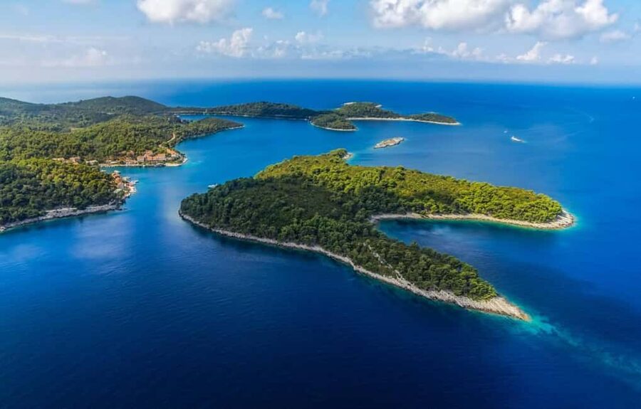 Dubrovnik: 3 Island Boat Tour with Lunch and Guide - Practical tips for a better day at sea