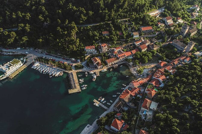 Dubrovnik: 3 Islands Fun Day Trip by Boat (Host: EN,FR,ES) - Drinks, lunch, and the boat’s party atmosphere