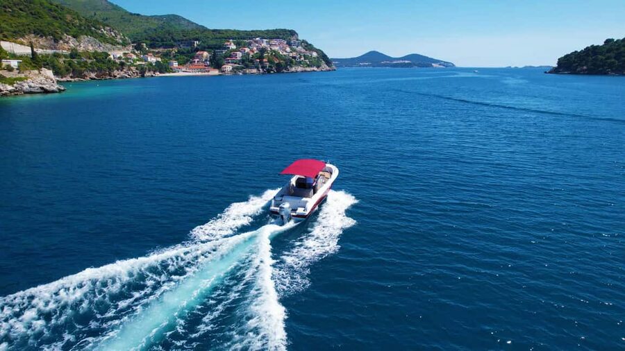 Dubrovnik: All-inclusive Islands and Caves Private Boat Tour - What the boat setup means for your day