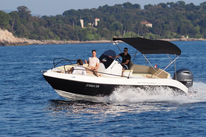 Dubrovnik:Blue cave and sandy beach Sunj with a private speedboat - What skipper Ivan adds to the day